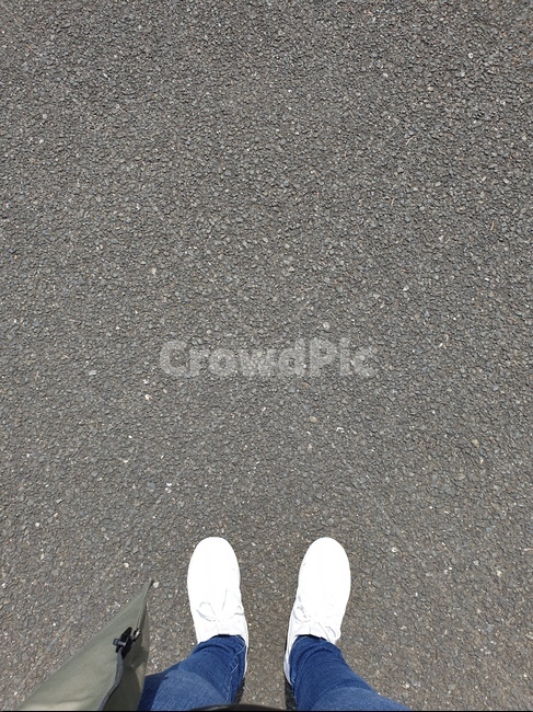 아스팔트,바닥,발,운동화,거리,다리,asphaltfloor,질감
