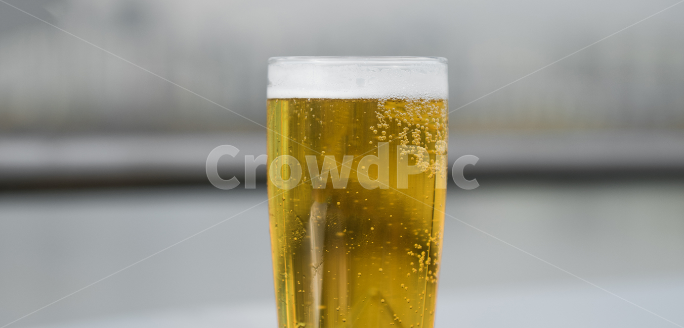 glass,유리,beer,drink,맥주,beverage,alcohol,알코올,마실것,음주,beerglass,유리잔,draftbeer,draughtbeer,생맥주,술,주류,alcohol