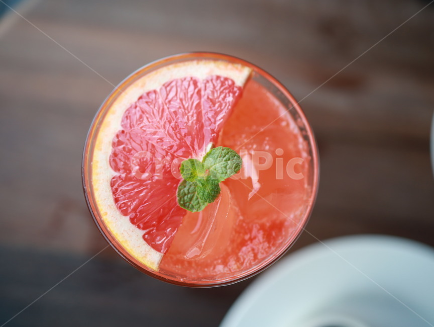 음식,마실것,beverage,cocktail,칵테일,자몽,음료,에이드,자몽에이드,시원한,얼음,drink,alcohol,cup,음료수,drink,beverage