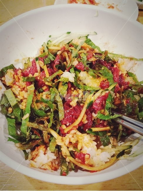 음식,육회,육회비빔밥,비빔밥,식사