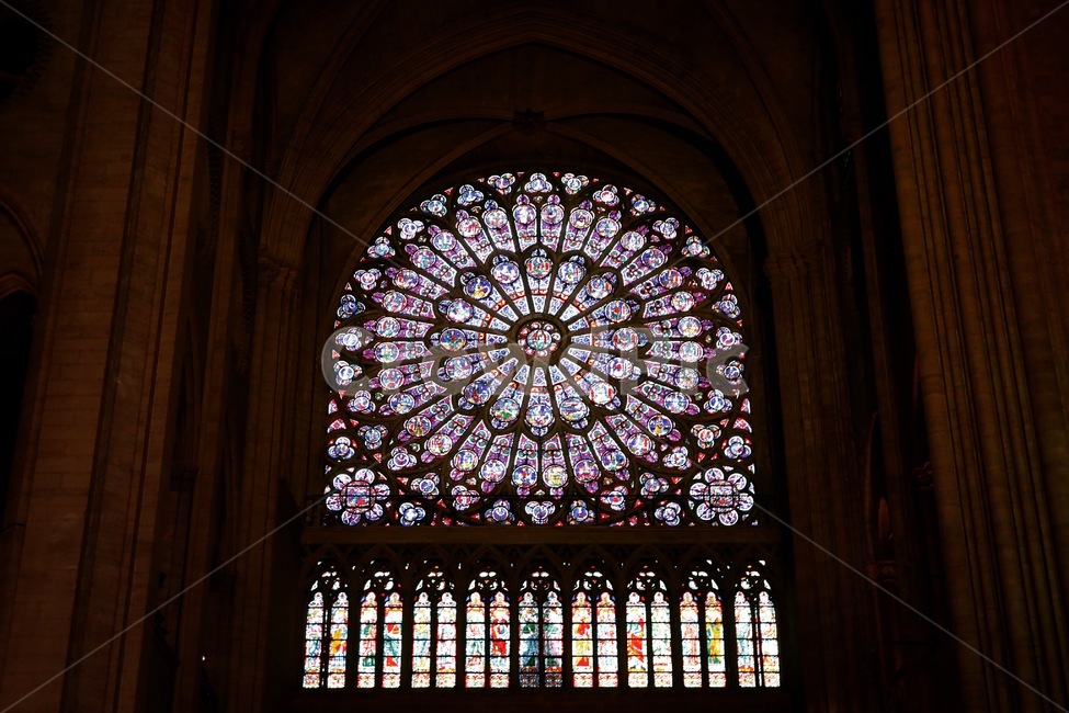 stainedglass,스테인드글라스,art,미술,노트르담대성당,notredame,notredamedeparis,성당,종교,신앙,religion,belief,faith