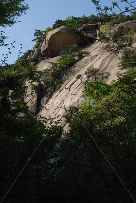 산,mountain,spring,sky,hikingtrail,자연,풍경,nature,landscape,outdoors,옥외,cliff,낭떠러지