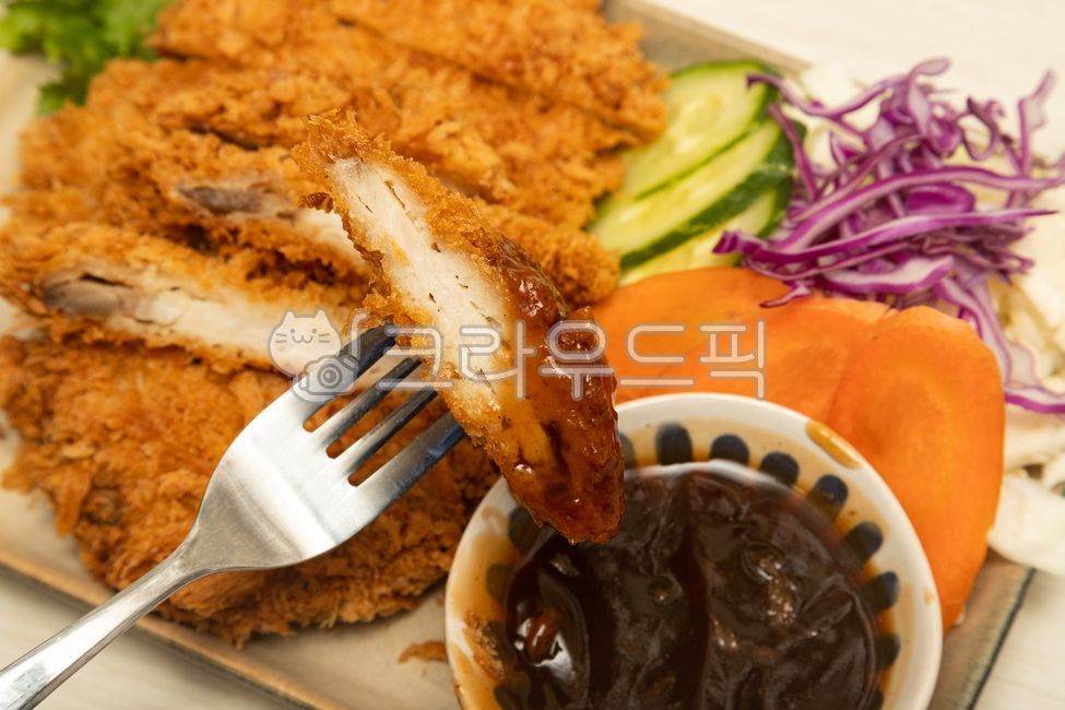 Pork cutlet,fried food,pork cutlet,pork,light Western food,western food