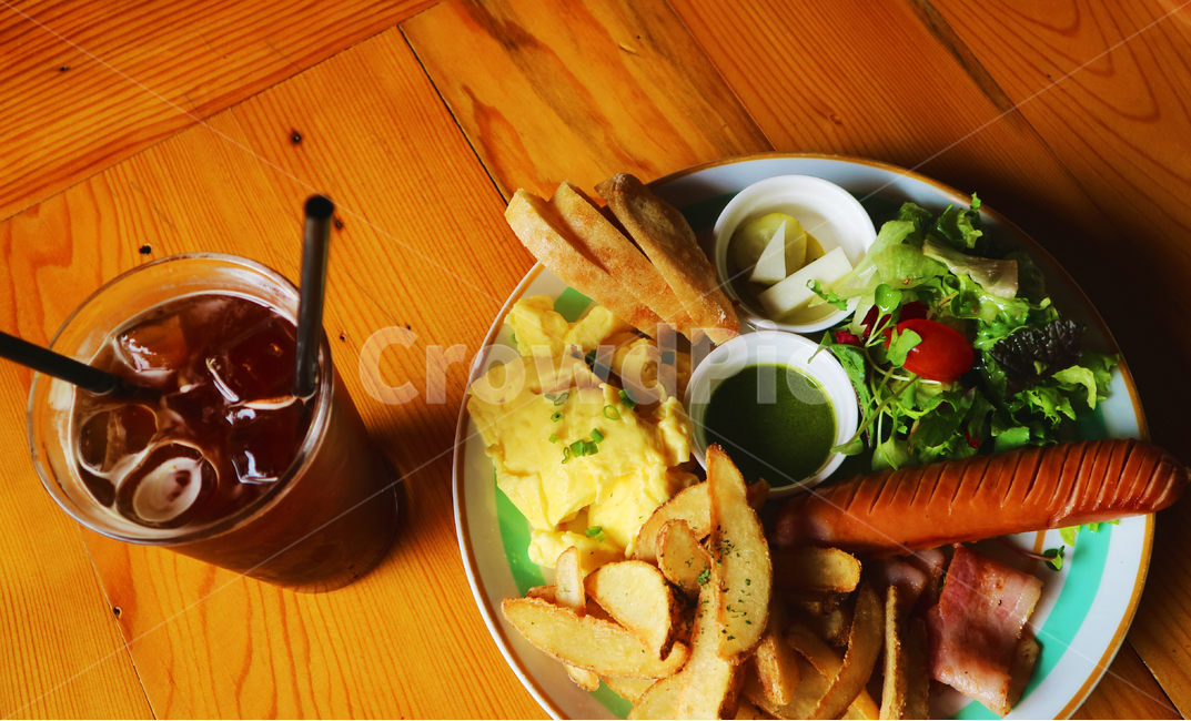 egg,계란,food,음식,브런치,brunch,소세지,빵,아메리카노,coffee,소스,샐러드,야채,바게트,나무,wood,음식,식재료,요리,food,cook,meal,dishes,food reserves,커피,카페,coffee,cafe