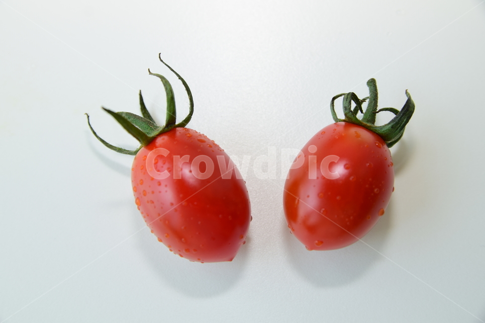 토마토,방울토마토,꼭지,빨간,물방울,맛있는,빨강,디피한,연출한,컨셉,콘셉,delicious,red,dp,concept,tomato,음식,식재료,음식재료,음식,식재료,요리,food,cook,meal,dishes,food reserves,과일,열매,fruit,연출,컨셉,콘셉,direction,concept