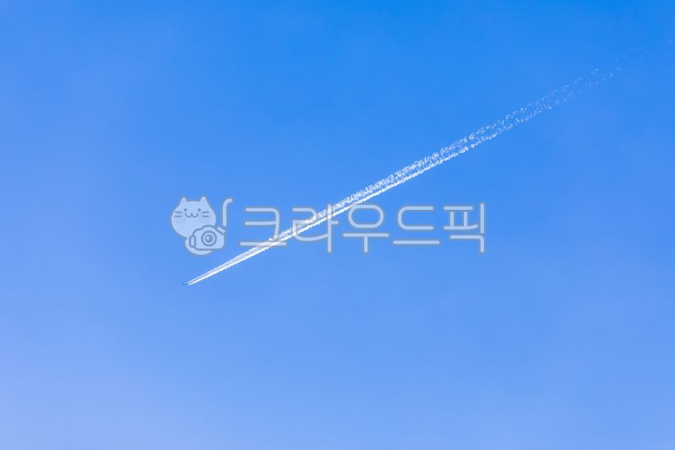 파란색,하늘,비행기,인공적인,구름,비행운,흰색,야외,sky,blue,cloud,outdoors