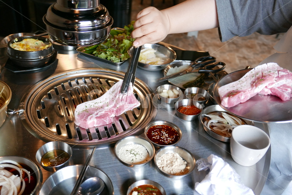 돼지고기,food,식품,삼삽살,육류,불,고기,구이,음식,식재료,요리,food,cook,meal,dishes,food reserves,육류,고기,meat