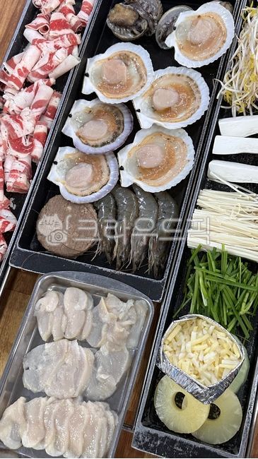 seafood,meal,triad,Grilled clams,Grilled clam samhap,food,Key clam triad