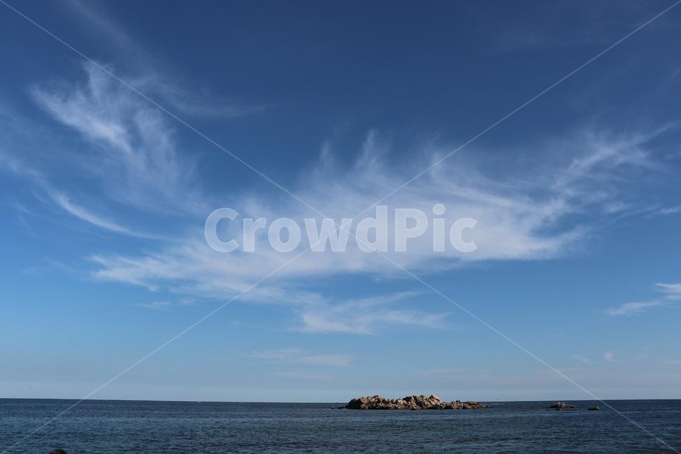 바다,구름,돌섬,바닷가,문무왕릉,경주,경주바다,자연,풍경,nature,landscape,outdoors,옥외,land,땅,ocean,대양,sea,water,물,shoreline,해안선