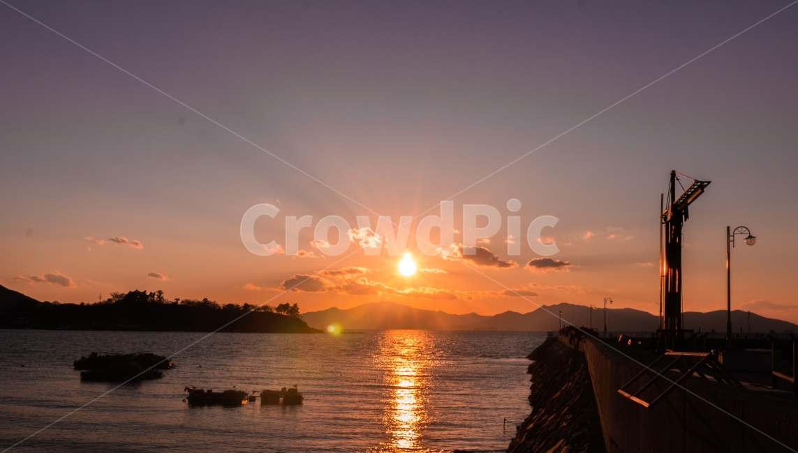 해질녘,풍경,자연,일몰,노을,바다,자연,풍경,nature,landscape,flare,플레어,light,빛,sunlight,햇빛,outdoors,옥외,sky,하늘,dawn,새벽,sunset,red sky,붉은 하늘,dusk,황혼