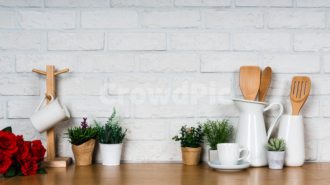 ceramic,spatula,cooking utensil,Cup drying rack,pattern,bright,Clean,inside,space,interior,red,pot,modern,trim,organize,coffee cup,neat,brick,cooking,kitchen utensils,kitchen,housewife,Woodenware,green,reflection,tree,shelf,flower,Red,spoon and chopsticks