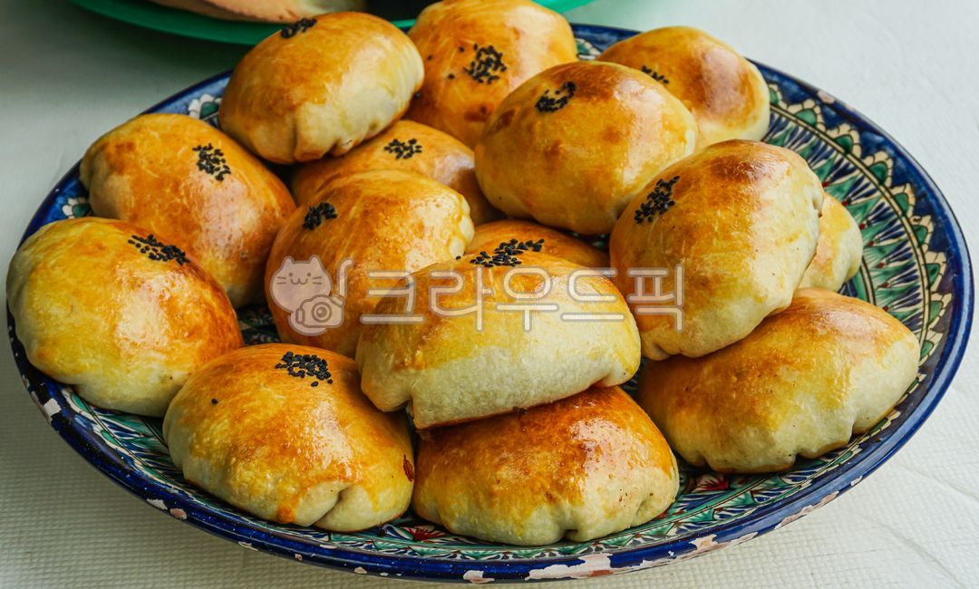 중앙아시아음식,키르기스스탄음식,중앙아시아빵,키르기스탄빵,중앙아시아,키르기스스탄,민속음식,전통빵,전통음식,외국인음식,외국전통음식,외국전통빵,빵,음식,요리,외국인식당,중앙아시아요리,먹거리,식사,food,dish,cooking,bread