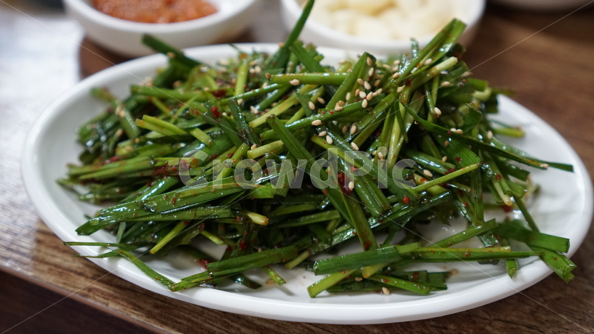 부추무침,부추,겉절이,고기,쌈채소,쌈,채소,반찬,food,음식,plant,식물,음식,식재료,요리,food,cook,meal,dishes,food reserves
