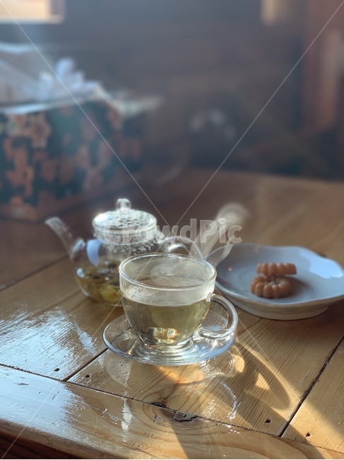 차,휴식,다과,국화차,tea,햇살,음료수,drink,beverage