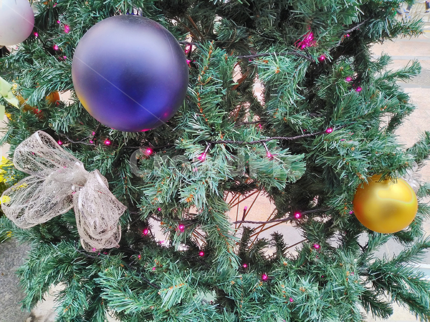 christmastree,크리스마스트리,tree,나무,장식,plant,식물,구슬,크리스마스,성탄절,연말,기독교,예수님,겨울,계절,winter,season,메리크리스마스,성탄절,merry christmas