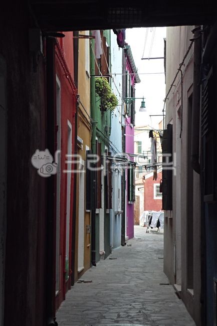 narrow road,burano,colorfully,Italy,Burano Island,alley,building,italy,colorful,narrowroad