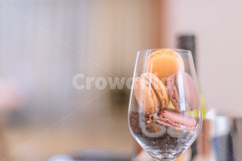 디저트,마카롱,dessert,후식,와인잔,음식,식재료,요리,food,cook,meal,dishes,food reserves,디저트,간식,후식,dessert,snack,감성,sensible,feeling