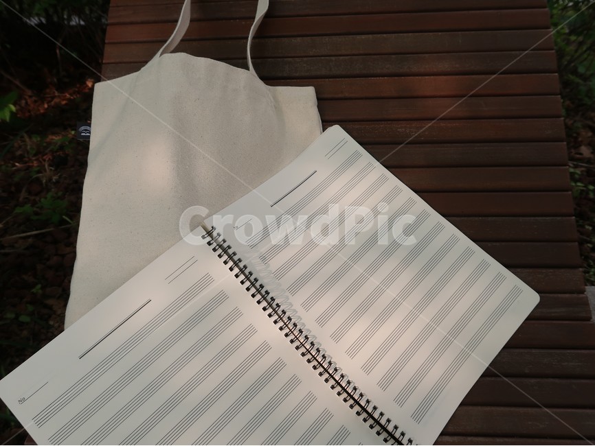 오선지,에코백,그늘,musicnote,ecobag,bench,벤치,예술,art