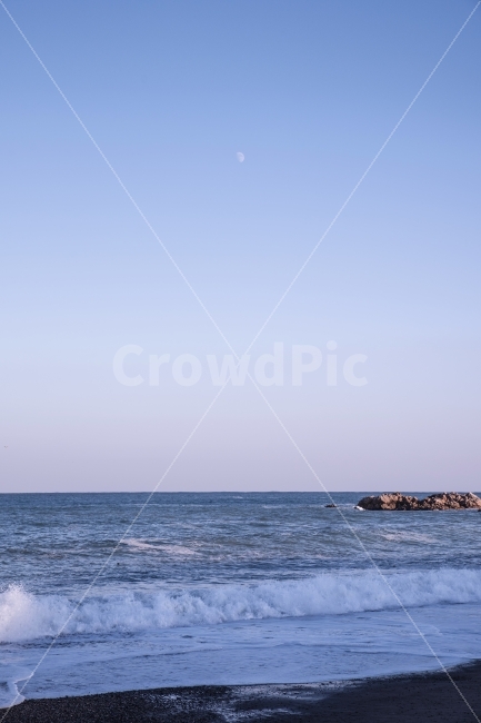 바다,파도,달,파란색,청량한,시원한,자연,풍경,nature,landscape,해변,바다,beach,sea,leisure activities,레저 활동,adventure,모험