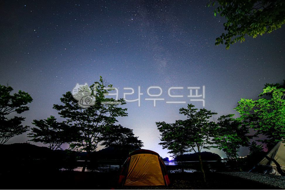 캠핑,캠핑장야경,캠핑장별,캠핑장하늘,캠핑장은하수,은하수,camping