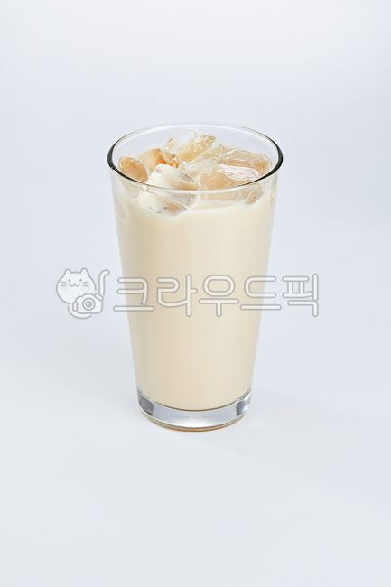 카페이미지,음료이미지,카페메뉴,카페음료,음료수,음료,smoothie,마시다,플레이팅,연출샷,유리컵,유리잔,감성,latte,cafe,caffeine,라테,라떼,카페라테,카페라떼,카페인,밀크티