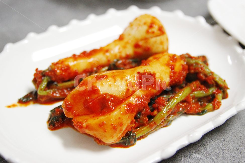 총각김치,김치,김장김치,kimchi,koreankimchi,한국,반찬,음식,식재료,요리,food,cook,meal,dishes,food reserves,한식,한국음식,한국요리,korean food,korean dishes,korean meal,korean cook