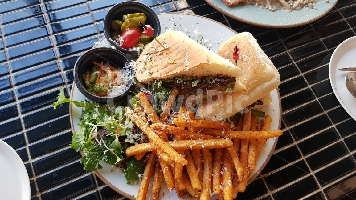 panini,브런치,파니니,감자튀김,brunch