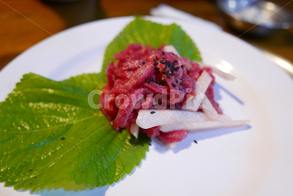 육회,소고기,한국음식,저녁식사,안주,korea,koreafood,food,cow,음식,식재료,요리,food,cook,meal,dishes,food reserves