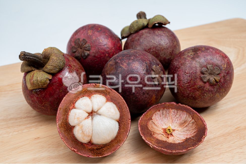 close up,Fruit,fruit,Taipei,section,food,vitamin,tropical,Southeast Asia,crush,dessert,Asia,Mangosteen,thailand,purple,exotic,fresh,tropical fruit,sweet,organic