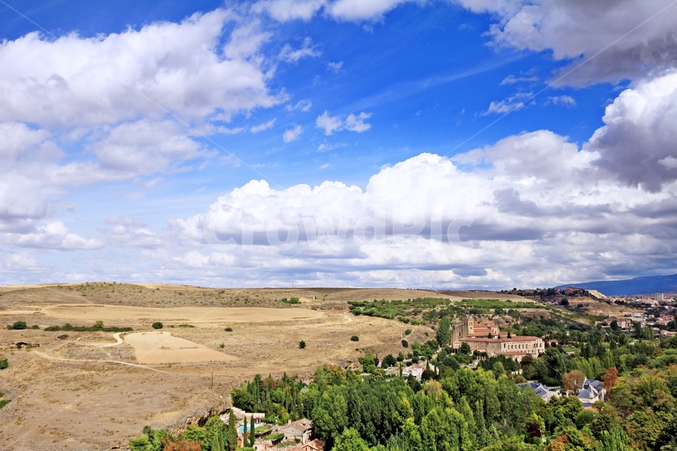 스페인,세고비아,알카사르,외국풍경,유럽,마을,spain,segovia,europe,landscape,landmark,랜드마크,해외,세계,유적지,건물,대지,구름,푸른하늘,광활,뭉게구름,감성,snap,자연,풍경,nature,landscape,도시,city,해외,외국,세계,foreign,oversea,world,세계자연풍경,해외자연풍경,외국자연풍경,world nature landscape,세계도시풍경,해외도시풍경,외국도시풍경,world cityscape,outdoors,옥외,scenery,경치