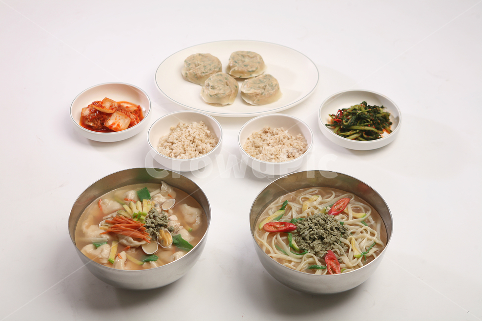 칼국수,만두,명동칼국수,보리밥,김치,열무김치,고기만두,해물칼국수,맛있는,푸짐한,음식,한국음식,food,음식,식재료,요리,food,cook,meal,dishes,food reserves,한식,한국음식,한국요리,korean food,korean dishes,korean meal,korean cook