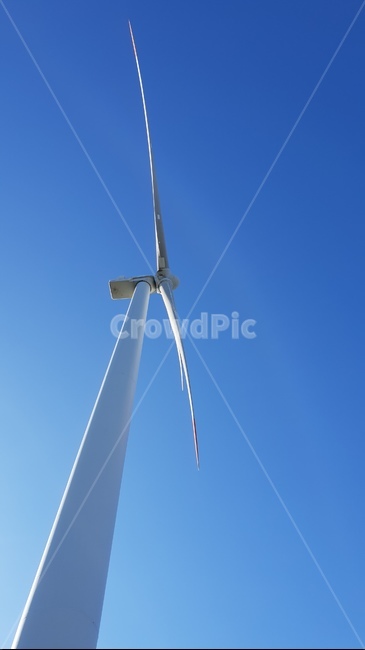 풍력발전기,하늘,심플,파랑,배경,산업,industry,industrial,에너지산업,energy industry,machine,기계,motor,모터,engine,엔진
