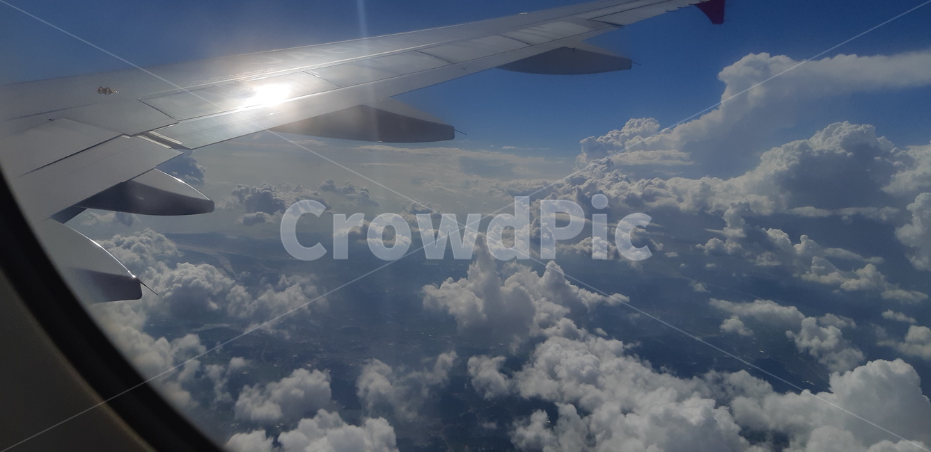 하늘,구름,비행기,날개,빛,sky,plane,airplane,sunshine,flight,교통,교통수단,traffic,transportation