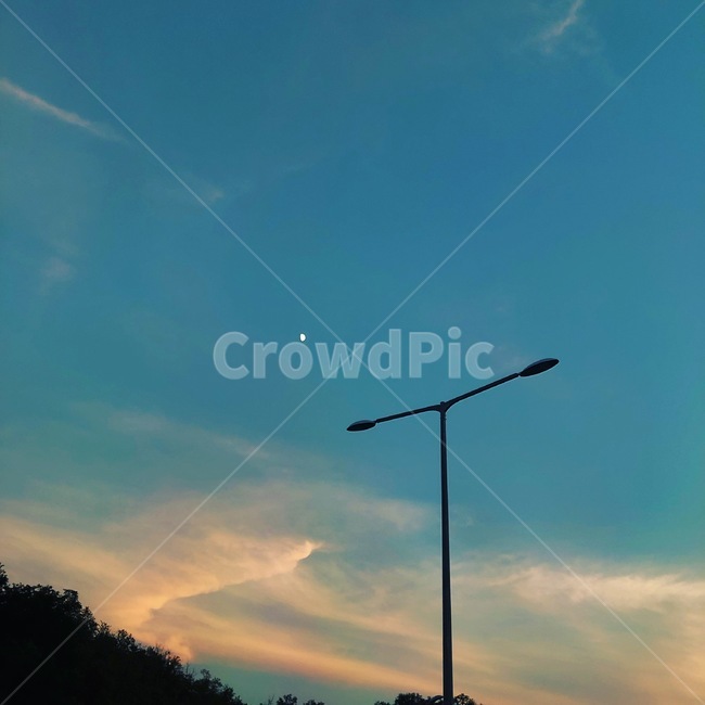 노을,구름,가로등,달,분위기,퇴근길,몽환적