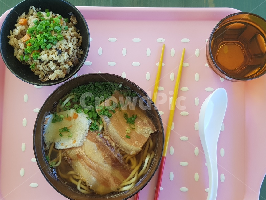 일본,오키나와,오키나와소바,소바,세트메뉴,음식,식재료,요리,food,cook,meal,dishes,food reserves,면류,면요리,noodles,일식,일본음식,일본요리,Japanese food,Japanese dishes,Japanese meal,Japanese cook