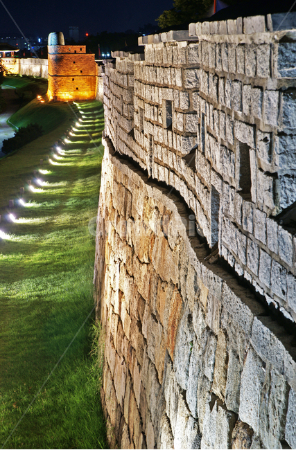 night view,Mars,rampart,bongdon,UNESCO World Heritage Site,Suwon Hwaseong Fortress,Suwon