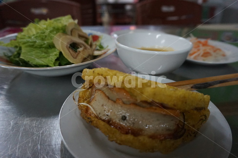 반콰이,바잉콰이,베트남식펜케이크,작은반쎄오,후에음식,음식,식재료,요리,food,cook,meal,dishes,food reserves