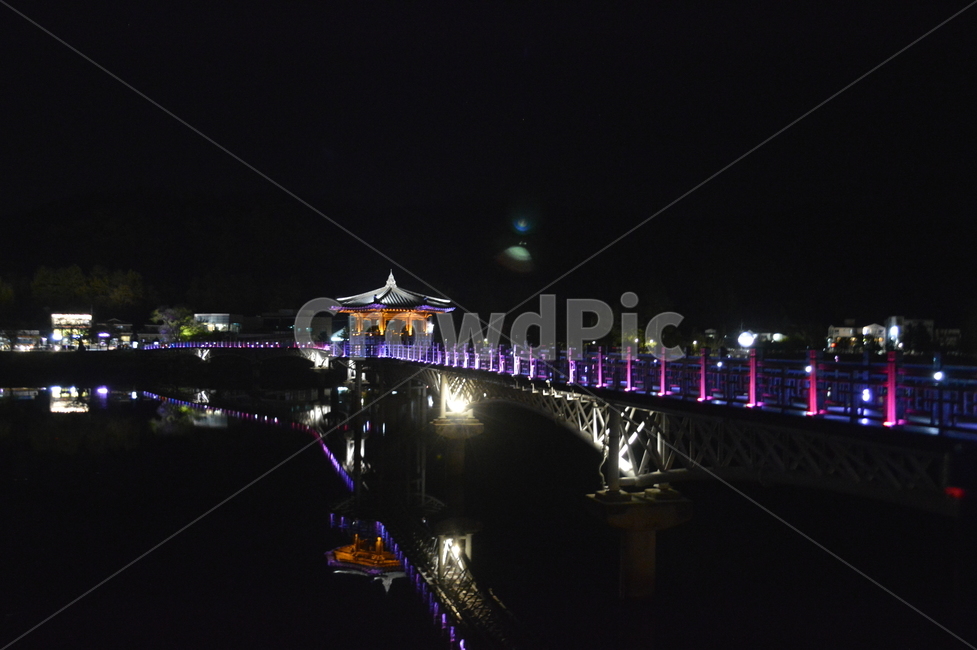 월령교,야경,불빛,반영,다리,화려함,집중,야경,밤,풍경,nightscape,night,landscape,한국전통,한국문화,korean traditional,korean culture,랜드마크,landmark,tourist attraction,한국랜드마크,한국관광지,한국명소,korea landmark,korea tourist attraction,건축물,건물외관,exterior,building,structure,architecture,construction,lighting,조명