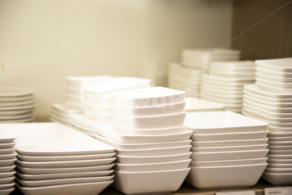 도자기,그릇,사기,접시,쌓여있는,전시,판매,주방용품,사각,정사각형,직사각형,고급스런,깔끔한,순백,순백색,하얀색,진열,오브젝트,산업,pottery,bowl,scam,plate,stacked,display,sale,kitchenware,square,rectangle,luxury,neat,purewhite,whitedisplayobject,industry,사물,물건,오브젝트,thing,object,matter