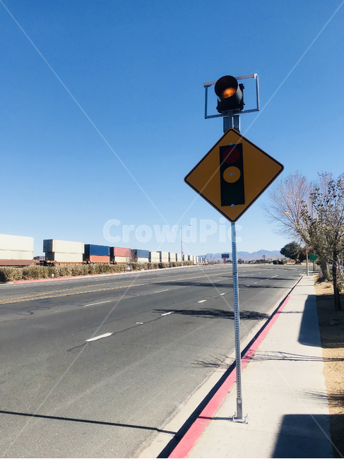 신호등,표지판,주의,컨테이너,기차,도로,미국,sign,signallight,train,container