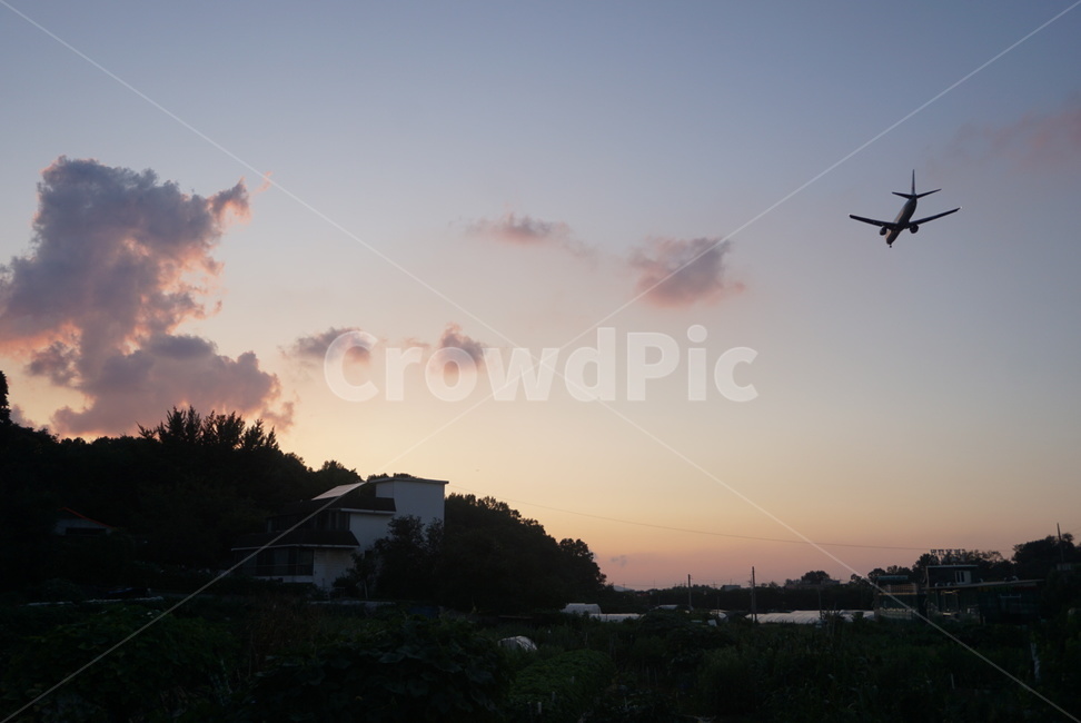 풍경,여름하늘,저녁노을,저녁하늘,구름모양,하늘풍경,자연,뭉개구름,구름조각,구름,하늘,해질녘
