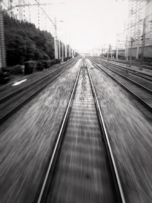 길,기차,도로,철길,기찻길,달리는,흑백,모노톤,monochrome,black and white,교통,교통수단,traffic,transportation