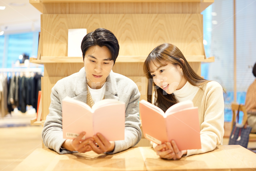 커플,연인,데이트,독서,책,연애,남녀,couple,사람,인물,인간,human,person,연인,커플,사랑,lover,couple