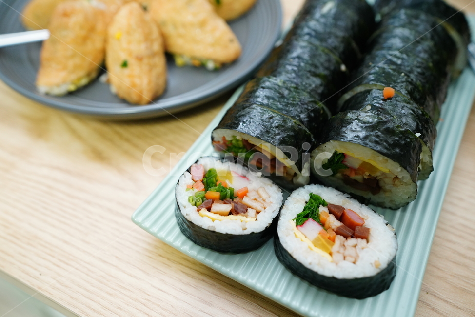 한식,김밥,유부초밥,음식,먹방,먹거리,요리,간식,분식,식사,푸드,집밥,food,음식,식재료,요리,food,cook,meal,dishes,food reserves,한식,한국음식,한국요리,korean food,korean dishes,korean meal,korean cook