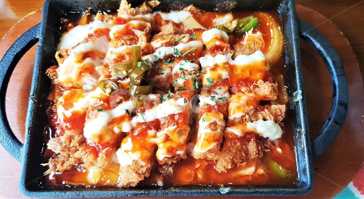 일본가정식,돈카츠,매콤한,맛있는,먹다,음식,철판요리,돈가스,Japanesefamilyfood,porkcart,spicy,tasty,eat,food,ironplate,porkcutlet,음식,식재료,요리,food,cook,meal,dishes,food reserves