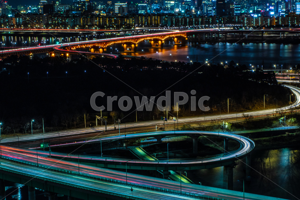 야경,응봉산,불빛,장노출,겨울밤,서울,야경,밤,풍경,nightscape,night,landscape,도시,city,한국도시풍경,한국도시경관,korea cityscape,교통,교통수단,traffic,transportation,road,도로,freeway,고속 도로