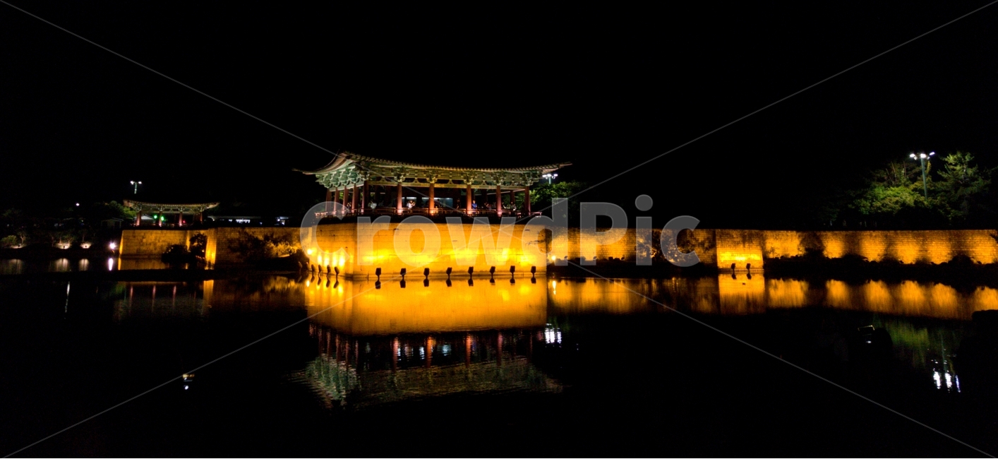 동궁,월지,동궁과월지,안압지,궁,야경,경주,야경,밤,풍경,nightscape,night,landscape,한국전통,한국문화,korean traditional,korean culture,랜드마크,landmark,tourist attraction,한국랜드마크,한국관광지,한국명소,korea landmark,korea tourist attraction,건축물,건물외관,exterior,building,structure,architecture,construction,건물,shrine,신사,worship,예배,pagoda,탑