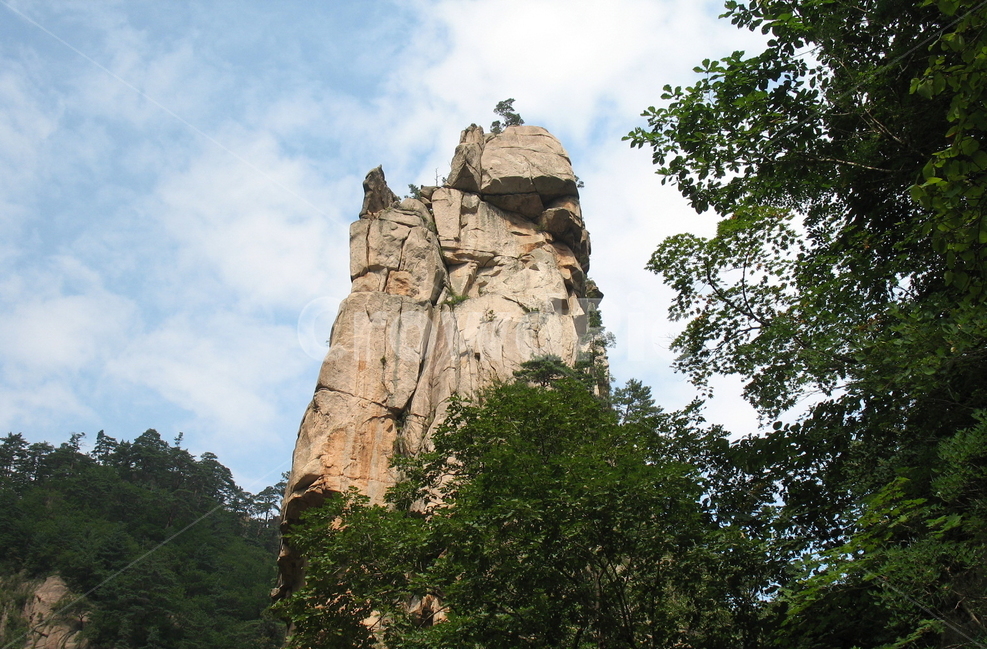 설악산,천불동,귀면암,귀신얼굴,천불동계곡,자연,풍경,nature,landscape,한국자연풍경,한국자연경관,korea nature landscape,outdoors,옥외,cliff,낭떠러지