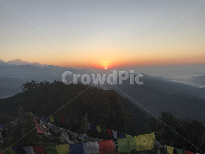 네팔,일출,하늘,자연,산,풍경,경광,경치,sunrise,sun,mountain,nepal,네팔일출,깃발,네팔문화,자연,풍경,nature,landscape,해외,외국,세계,foreign,oversea,world,세계자연풍경,해외자연풍경,외국자연풍경,world nature landscape,outdoors,옥외