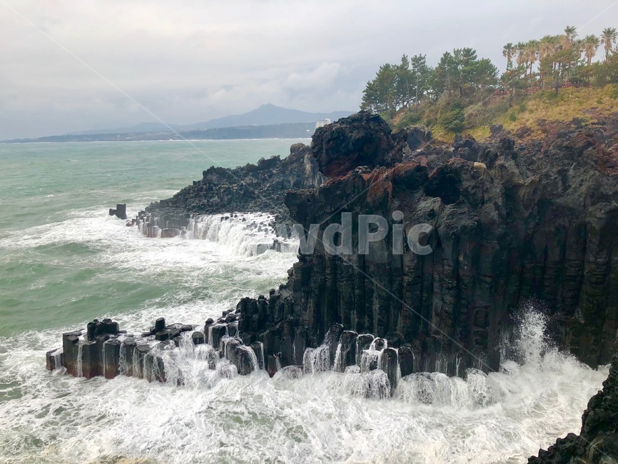 제주도,바다,폭포,주상절리,해안,물결,파도